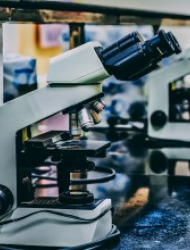 מיקרוסקופ מהיחידה