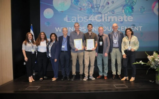 Prof. Yossi Paltiel - Winner of the Cash Prize Award - Labs4Climate